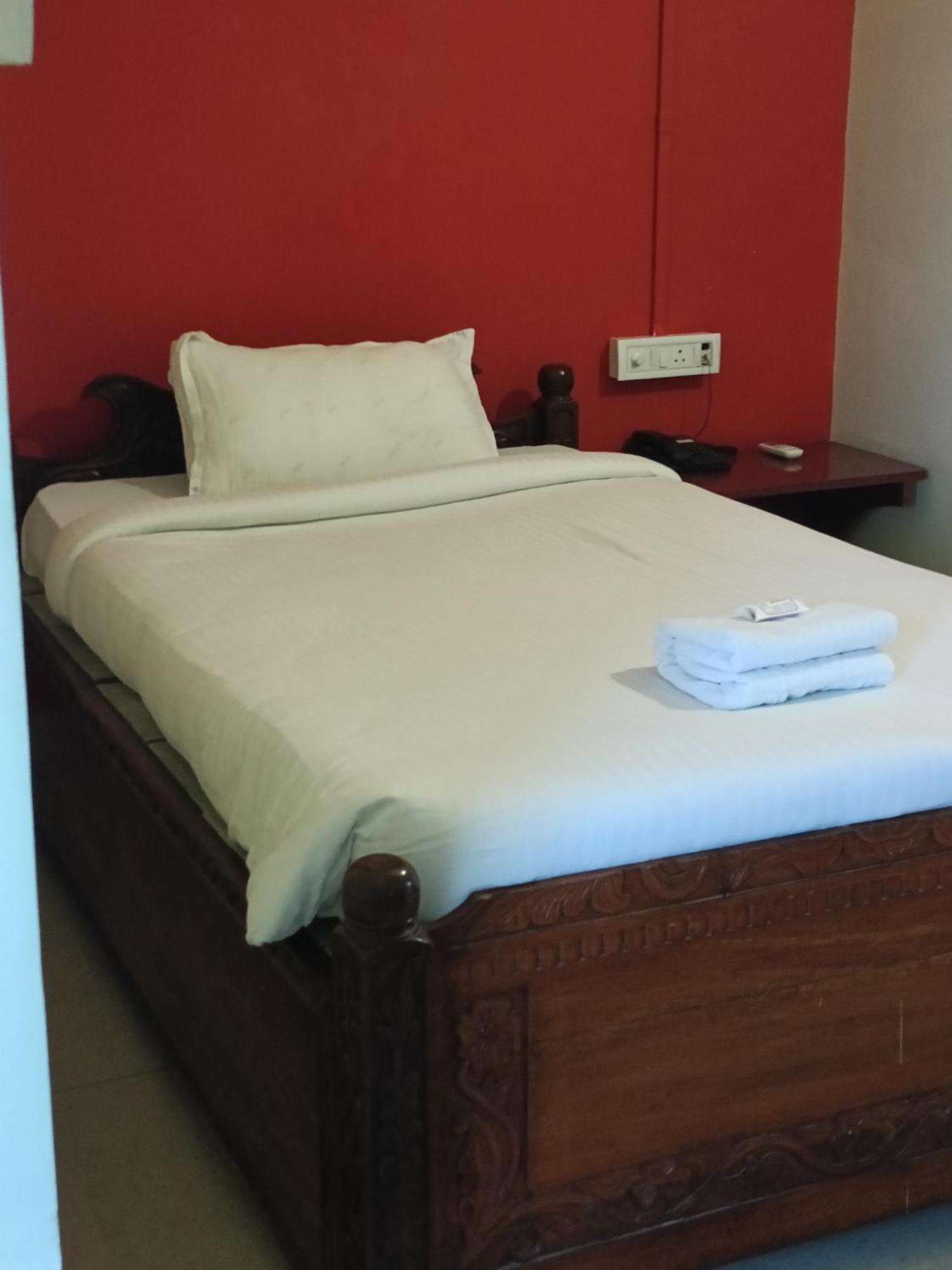 Hotel Bhargav Guwahati Eksteriør bilde